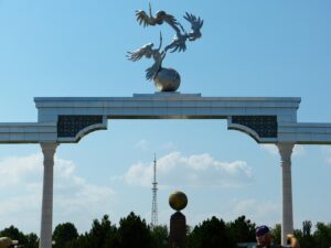 travel to Uzbekistan Independent Square
