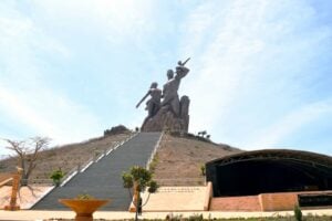 become an expat in Dakar